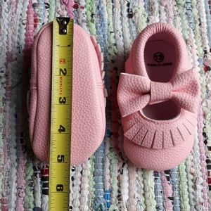 Shoes - 6.5 Pink Baby Toddler Bow Moccasins Minimalist Shoes - 6.5 Pink Baby Toddler Bow Moccasins Minimalist